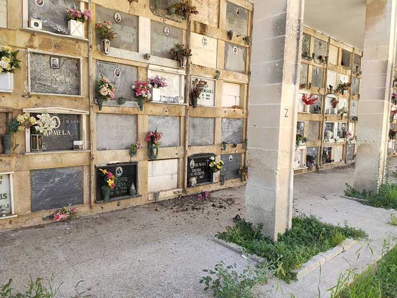 “Più rispetto per il cimitero comunale”. Nuove segnalazioni dei cittadini galatinesi