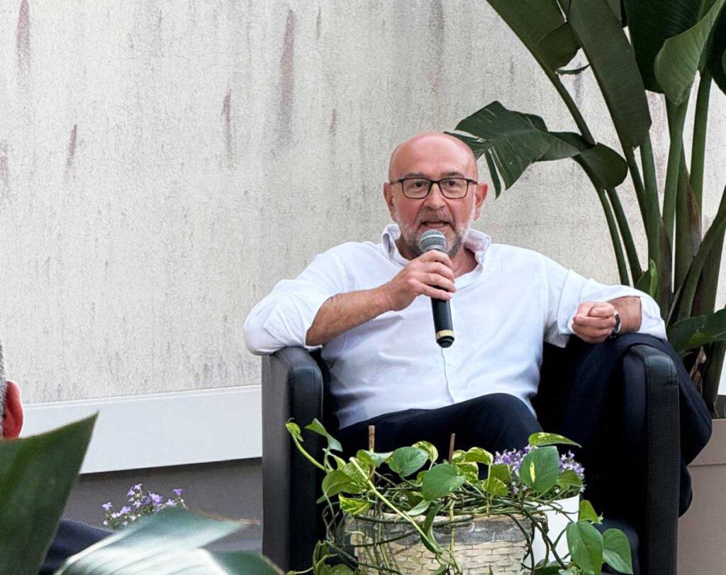 Scuola e conoscenza: quale futuro? Riflessioni in “L’invenzione del minchion” del prof. Massimo Curci